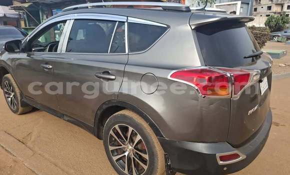Buy Used Toyota RAV4 Other Car in Conakry in Conakry Buy Used Toyota RAV4 Other Car in Conakry in Conakry