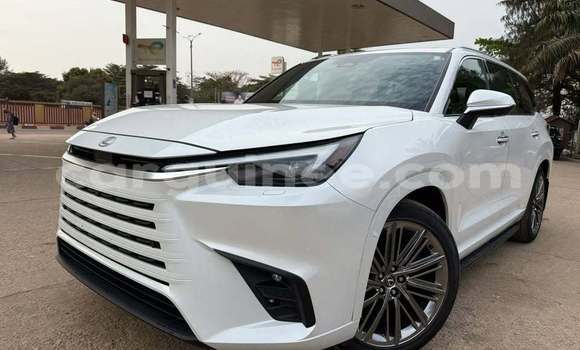 Buy Used Lexus LX White Car in Conakry in Conakry Buy Used Lexus LX White Car in Conakry in Conakry