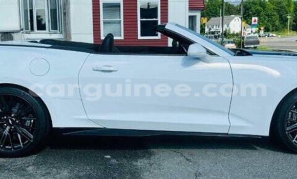 Buy Used Chevrolet Camaro White Car in Conakry in Conakry Buy Used Chevrolet Camaro White Car in Conakry in Conakry