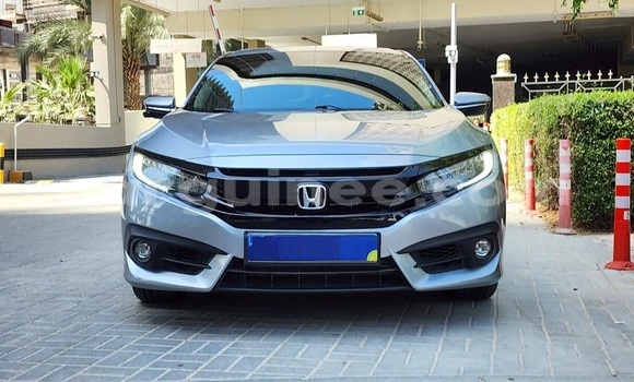 Buy Used Honda Civic White Car in Conakry in Conakry Buy Used Honda Civic White Car in Conakry in Conakry
