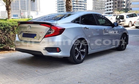 Buy Used Honda Civic White Car in Conakry in Conakry Buy Used Honda Civic White Car in Conakry in Conakry