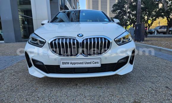 Buy Used BMW 1-Series White Car in Conakry in Conakry Buy Used BMW 1-Series White Car in Conakry in Conakry