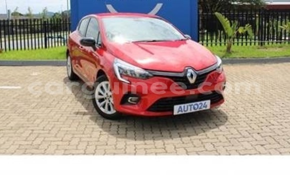 Buy Used Renault Clio Red Car in Conakry in Conakry Buy Used Renault Clio Red Car in Conakry in Conakry