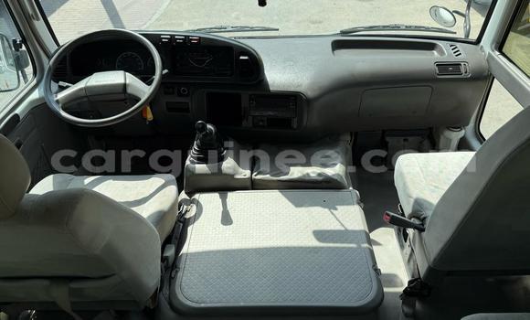 Acheter Occasion Voiture Toyota Coaster Blanc à Import - Dubai, Conakry Acheter Occasion Voiture Toyota Coaster Blanc à Import - Dubai, Conakry