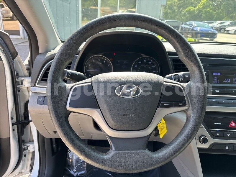 Big with watermark hyundai elantra conakry conakry 10351