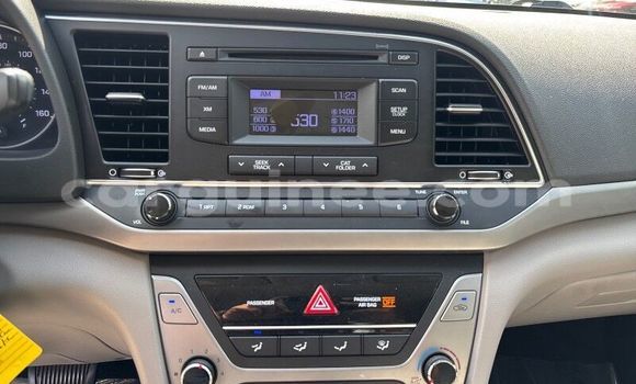 Acheter Occasion Voiture Hyundai Elantra Blanc à Conakry, Conakry Acheter Occasion Voiture Hyundai Elantra Blanc à Conakry, Conakry