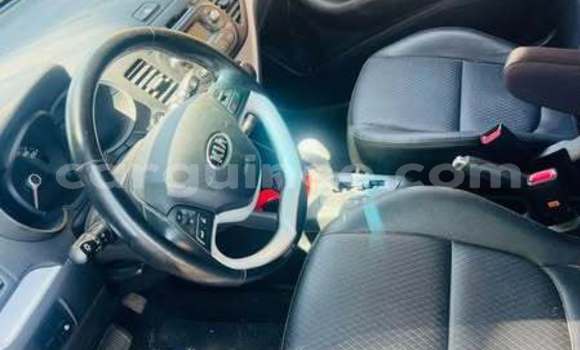 Acheter Occasion Voiture Kia Carens Autre à Conakry, Conakry Acheter Occasion Voiture Kia Carens Autre à Conakry, Conakry