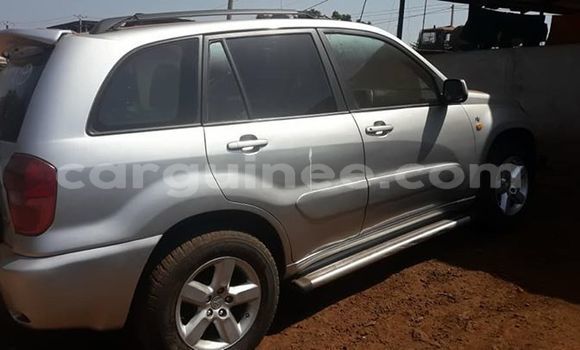Acheter Occasion Voiture Toyota RAV4 Gris à Conakry, Conakry Acheter Occasion Voiture Toyota RAV4 Gris à Conakry, Conakry