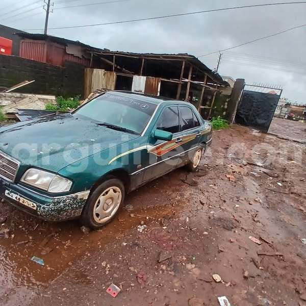 Big with watermark mercedes viano conakry conakry 10381