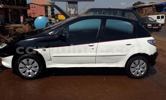 Acheter Occasion Voiture Peugeot 206 Noir à Conakry, Conakry Acheter Occasion Voiture Peugeot 206 Noir à Conakry, Conakry