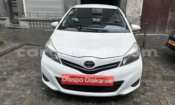 Buy Used Toyota Yaris White Car in Conakry in Conakry Buy Used Toyota Yaris White Car in Conakry in Conakry