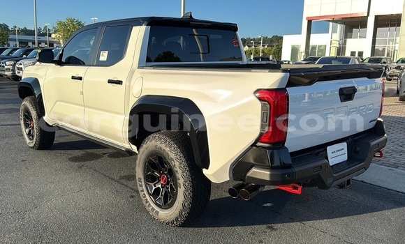 Acheter Occasion Voiture Toyota Tacoma Blanc à Conakry, Conakry Acheter Occasion Voiture Toyota Tacoma Blanc à Conakry, Conakry
