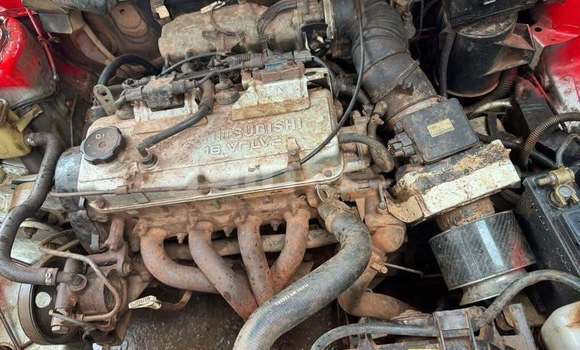 Acheter Occasion Voiture Mitsubishi Carisma Rouge à Conakry, Conakry Acheter Occasion Voiture Mitsubishi Carisma Rouge à Conakry, Conakry