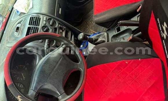 Acheter Occasion Voiture Mitsubishi Carisma Rouge à Conakry, Conakry Acheter Occasion Voiture Mitsubishi Carisma Rouge à Conakry, Conakry