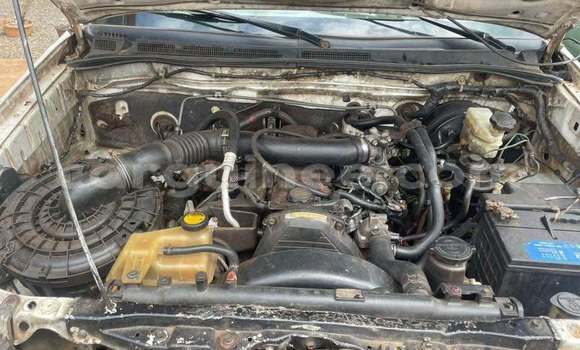 Acheter Occasion Voiture Toyota Hilux Blanc à Conakry, Conakry Acheter Occasion Voiture Toyota Hilux Blanc à Conakry, Conakry