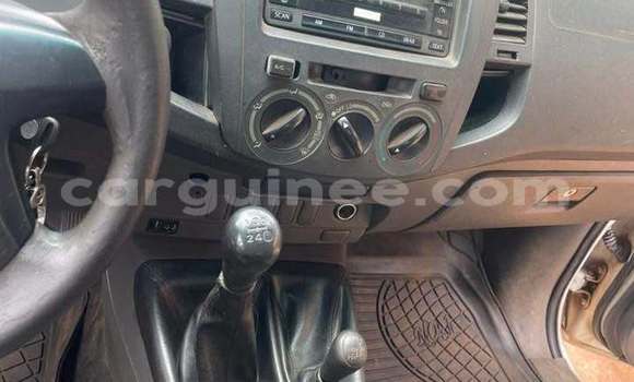 Acheter Occasion Voiture Toyota Hilux Blanc à Conakry, Conakry Acheter Occasion Voiture Toyota Hilux Blanc à Conakry, Conakry