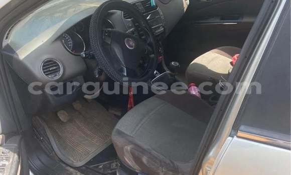 Acheter Occasion Voiture Fiat Bravo Autre à Conakry, Conakry Acheter Occasion Voiture Fiat Bravo Autre à Conakry, Conakry