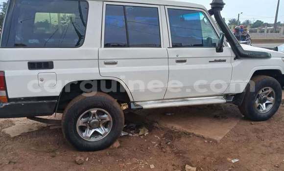 Acheter Occasion Voiture Toyota Land Cruiser Blanc à Conakry, Conakry Acheter Occasion Voiture Toyota Land Cruiser Blanc à Conakry, Conakry