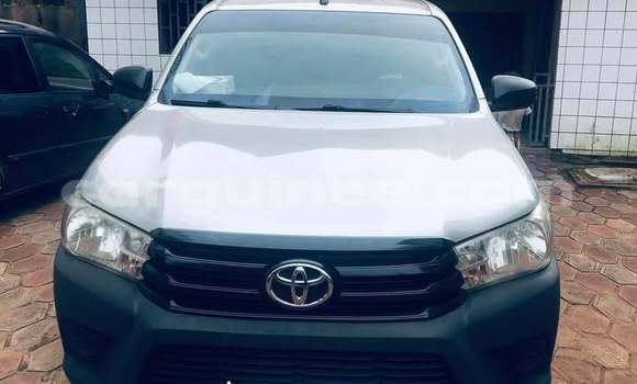 Acheter Occasion Voiture Toyota Pickup Gris à Conakry, Conakry
