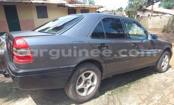 Acheter Occasion Voiture Mercedes-Benz C–Class Noir à Conakry, Conakry