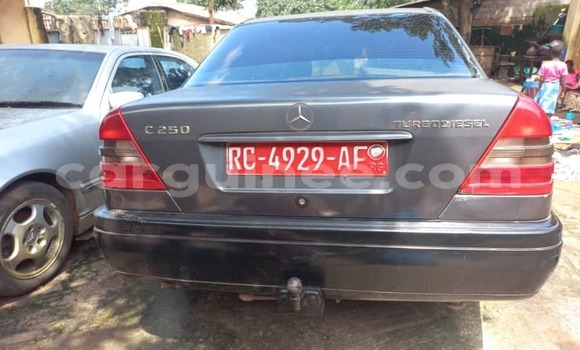 Acheter Occasion Voiture Mercedes-Benz C–Class Noir à Conakry, Conakry Acheter Occasion Voiture Mercedes-Benz C–Class Noir à Conakry, Conakry