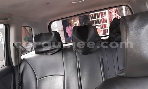 Acheter Occasion Voiture Toyota RAV4 Gris à Conakry, Conakry Acheter Occasion Voiture Toyota RAV4 Gris à Conakry, Conakry