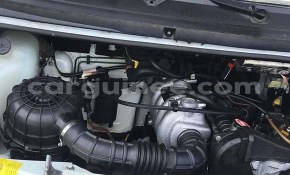 Acheter Occasion Voiture Renault Trafic Blanc à Conakry, Conakry Acheter Occasion Voiture Renault Trafic Blanc à Conakry, Conakry