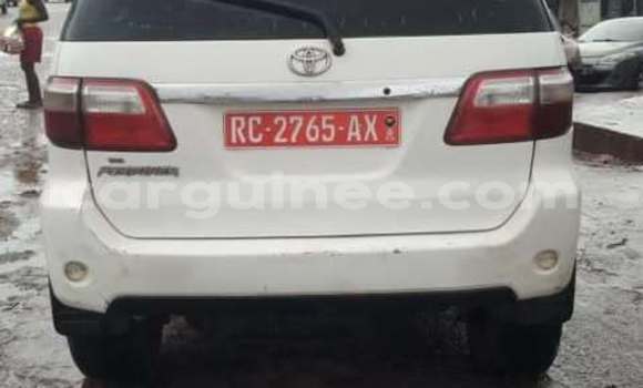 Acheter Occasion Voiture Toyota Fortuner Blanc à Conakry, Conakry Acheter Occasion Voiture Toyota Fortuner Blanc à Conakry, Conakry