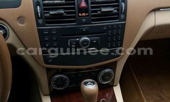 Acheter Occasion Voiture Mercedes-Benz C-klasse Blanc à Conakry, Conakry Acheter Occasion Voiture Mercedes-Benz C-klasse Blanc à Conakry, Conakry