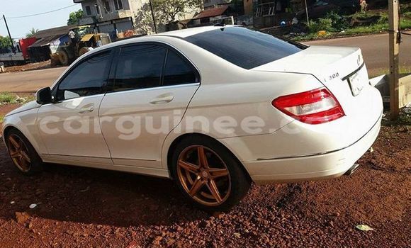 Acheter Occasion Voiture Mercedes-Benz C-klasse Blanc à Conakry, Conakry Acheter Occasion Voiture Mercedes-Benz C-klasse Blanc à Conakry, Conakry