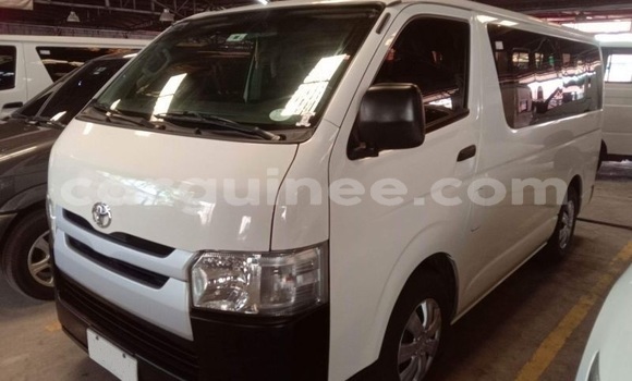 Acheter Occasion Voiture Toyota Hiace Blanc à Conakry, Conakry