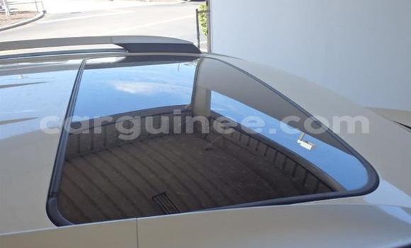 Buy Used Toyota RAV4 Green Car in Conakry in Conakry Buy Used Toyota RAV4 Green Car in Conakry in Conakry