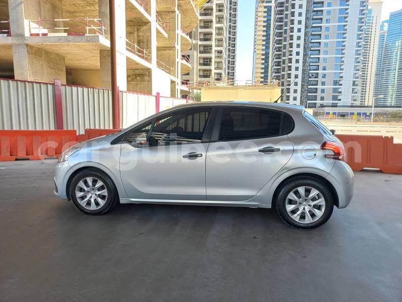 Big with watermark peugeot 208 conakry conakry 10589