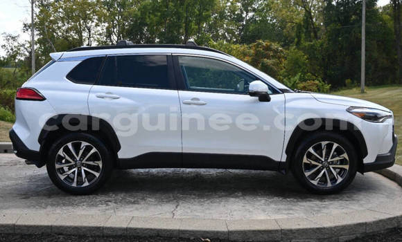 Acheter Occasion Voiture Toyota Corolla Cross Blanc à Conakry, Conakry Acheter Occasion Voiture Toyota Corolla Cross Blanc à Conakry, Conakry