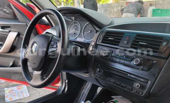 Acheter Occasion Voiture BMW 1-Series Rouge à Import - Dubai, Conakry Acheter Occasion Voiture BMW 1-Series Rouge à Import - Dubai, Conakry