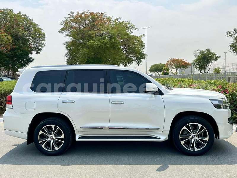 Big with watermark toyota land cruiser faranah kissidougou 10615