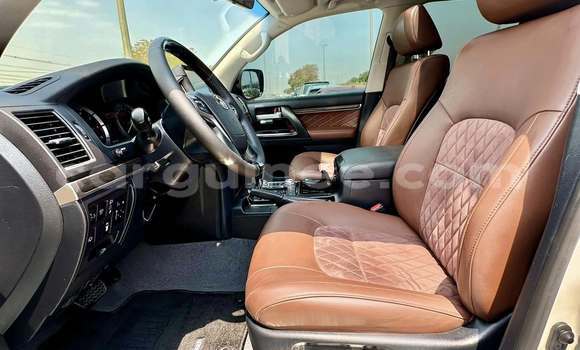 Acheter Occasion Voiture Toyota Land Cruiser Blanc à Kissidougou, Faranah Acheter Occasion Voiture Toyota Land Cruiser Blanc à Kissidougou, Faranah