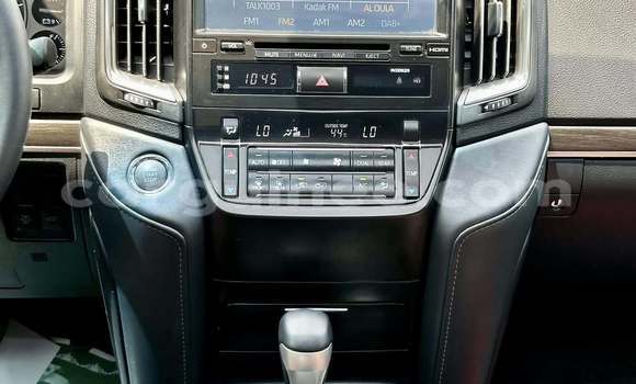 Acheter Occasion Voiture Toyota Land Cruiser Blanc à Kissidougou, Faranah Acheter Occasion Voiture Toyota Land Cruiser Blanc à Kissidougou, Faranah