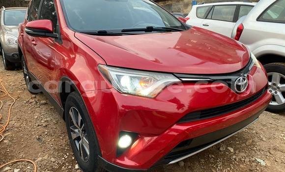 Acheter Occasion Voiture Toyota RAV4 Rouge à Conakry, Conakry Acheter Occasion Voiture Toyota RAV4 Rouge à Conakry, Conakry