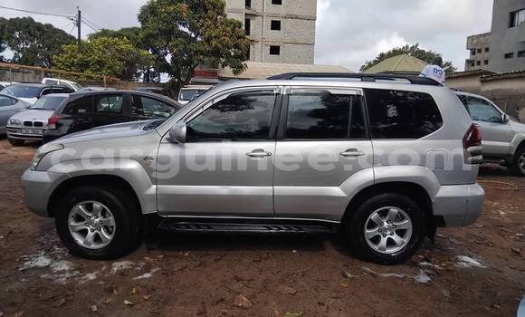 Acheter Occasion Voiture Toyota Prado Gris à Conakry, Conakry Acheter Occasion Voiture Toyota Prado Gris à Conakry, Conakry