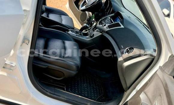 Acheter Occasion Voiture Chevrolet Cruze Blanc à Conakry, Conakry Acheter Occasion Voiture Chevrolet Cruze Blanc à Conakry, Conakry