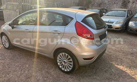 Acheter Occasion Voiture Ford B-MAX Gris à Conakry, Conakry Acheter Occasion Voiture Ford B-MAX Gris à Conakry, Conakry