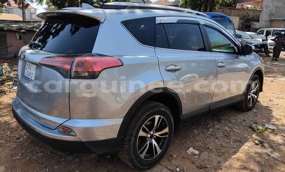 Acheter Occasion Voiture Toyota RAV4 Gris à Conakry, Conakry Acheter Occasion Voiture Toyota RAV4 Gris à Conakry, Conakry