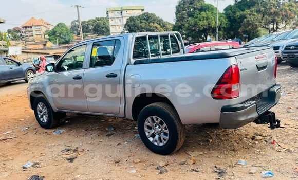 Acheter Occasion Voiture Toyota Hilux Gris à Conakry, Conakry Acheter Occasion Voiture Toyota Hilux Gris à Conakry, Conakry
