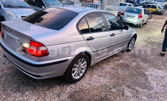 Acheter Occasion Voiture BMW 1-Series Gris à Conakry, Conakry Acheter Occasion Voiture BMW 1-Series Gris à Conakry, Conakry
