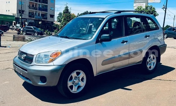 Acheter Occasion Voiture Toyota RAV4 Gris à Conakry, Conakry Acheter Occasion Voiture Toyota RAV4 Gris à Conakry, Conakry