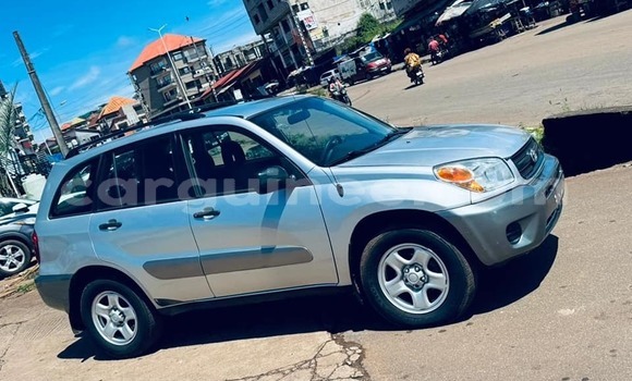Acheter Occasion Voiture Toyota RAV4 Gris à Conakry, Conakry Acheter Occasion Voiture Toyota RAV4 Gris à Conakry, Conakry