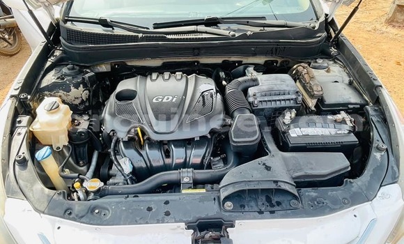 Acheter Occasion Voiture Hyundai Sonata Blanc à Conakry, Conakry Acheter Occasion Voiture Hyundai Sonata Blanc à Conakry, Conakry