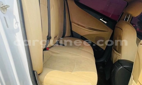 Acheter Occasion Voiture Hyundai Sonata Blanc à Conakry, Conakry Acheter Occasion Voiture Hyundai Sonata Blanc à Conakry, Conakry