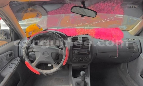 Acheter Occasion Voiture Mazda 323 Gris à Conakry, Conakry Acheter Occasion Voiture Mazda 323 Gris à Conakry, Conakry